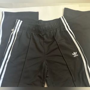 Adidas Originals Girls' Black Wide Pants, Large